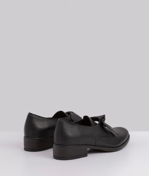 בלעדי לאתר: דגם קרלי - נעלי אוקספורד עם פפיון
